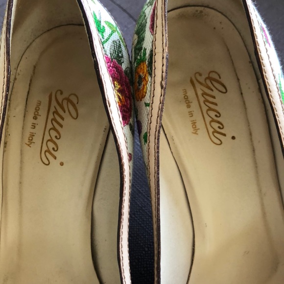 COPY - Gucci Floral Print Fabric Pumps - Size 6 - Picture 4 of 7